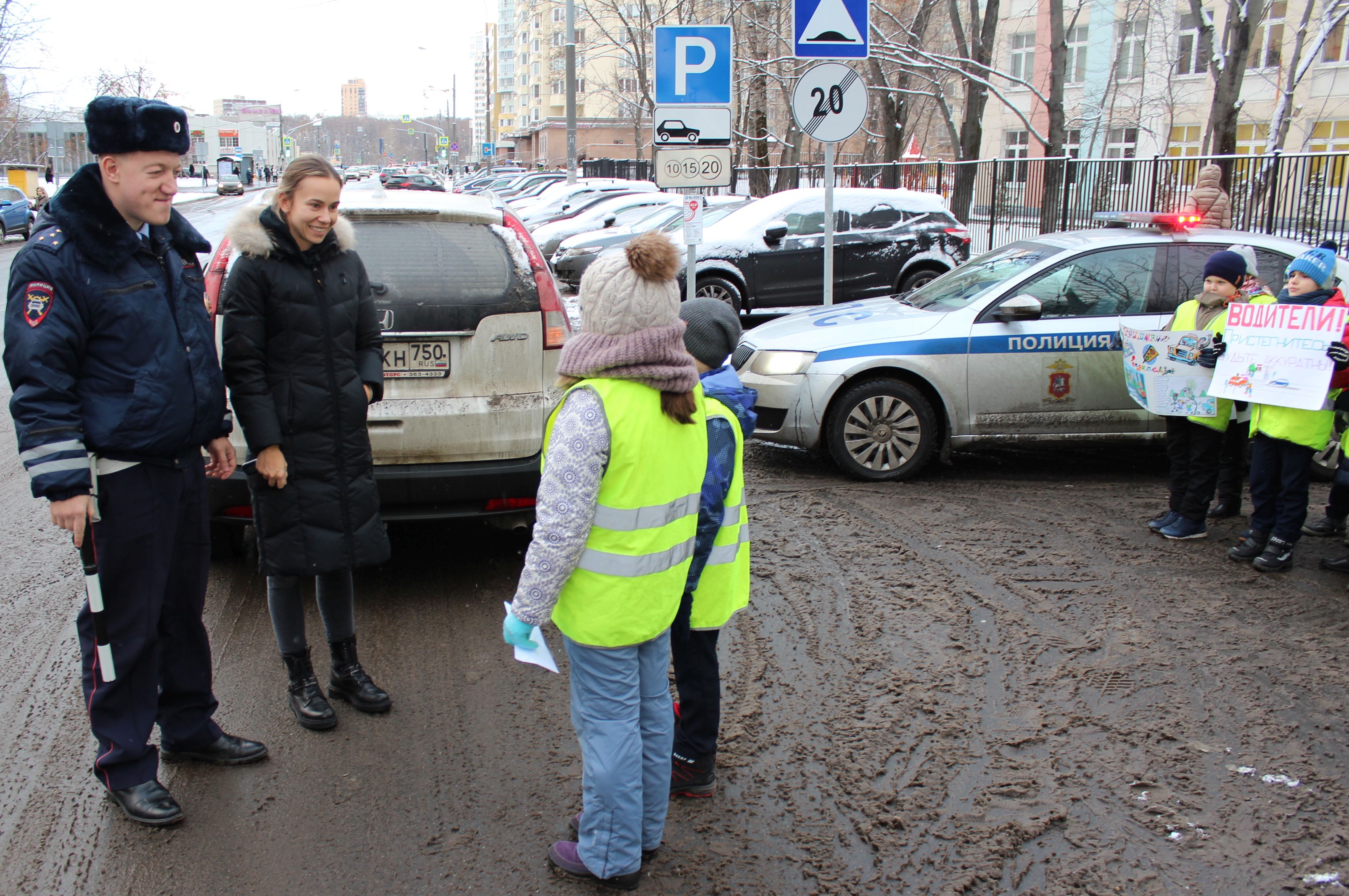 Госавтоинспекция Западного округа приняла участие во всероссийской акции  «Пристегнись, Россия!» | ochacovo-matv.ru